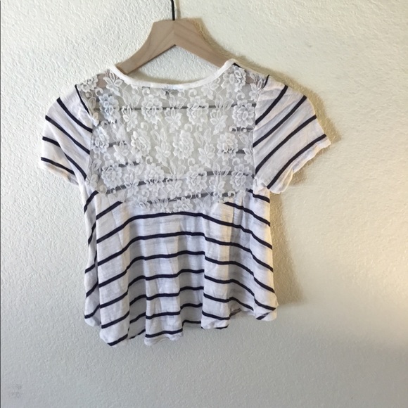 Guess navy & white striped crop top - Picture 4 of 5
